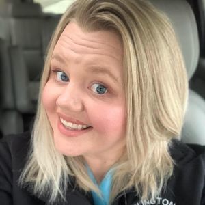 Meet your Posher, Laken